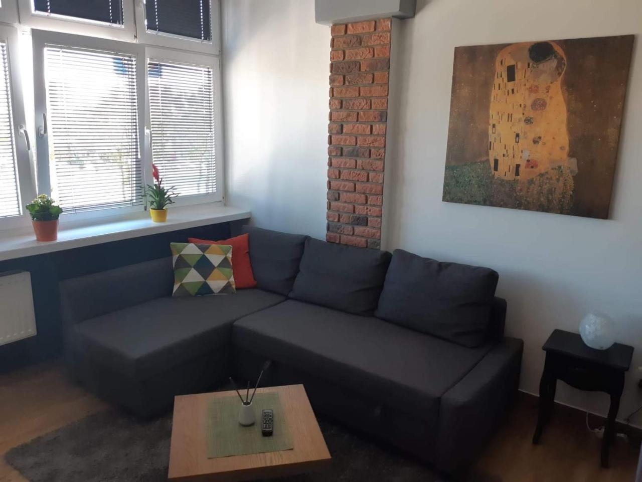 Hostel W5 Poznan Ngoại thất bức ảnh