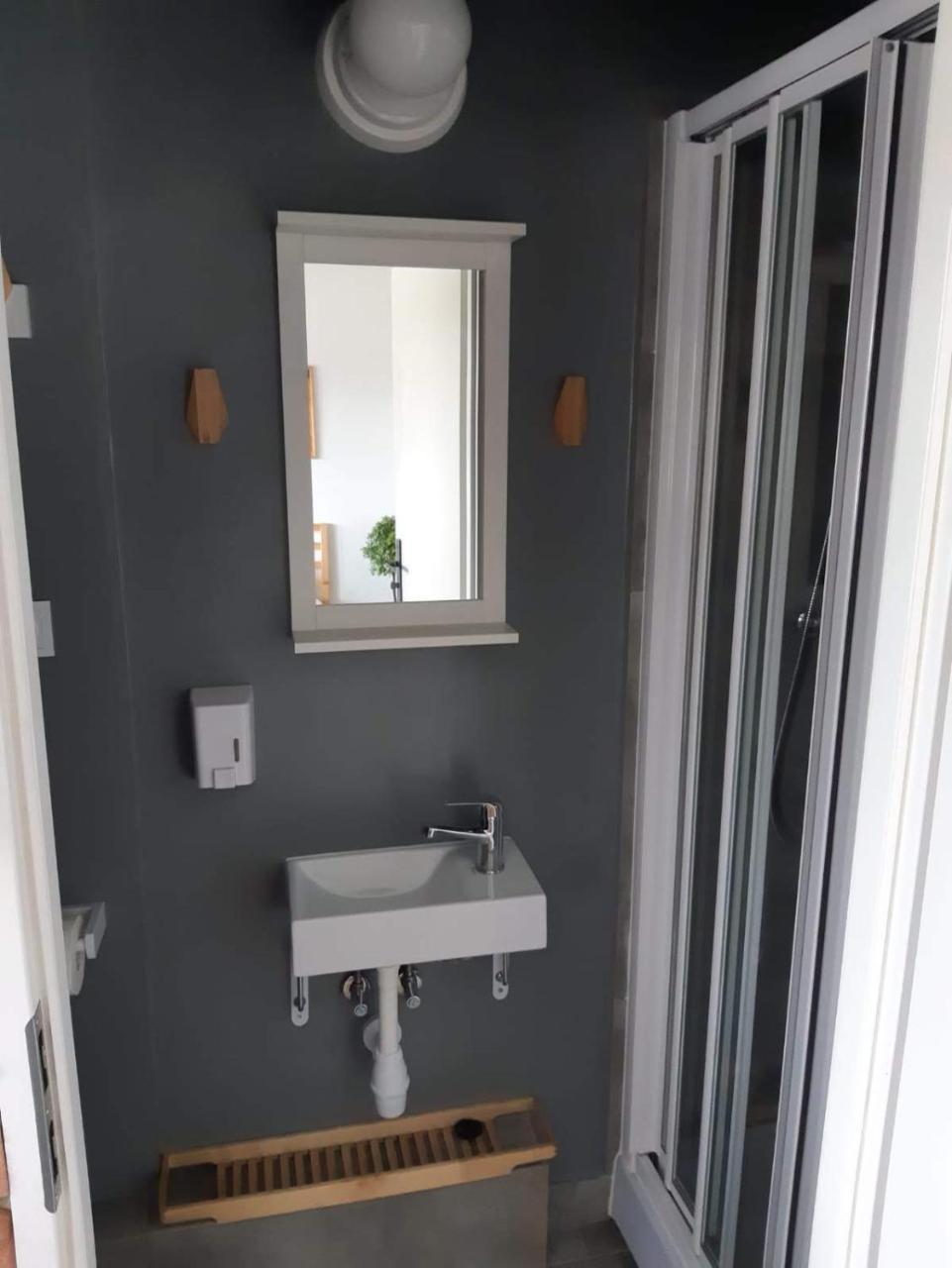 Hostel W5 Poznan Ngoại thất bức ảnh