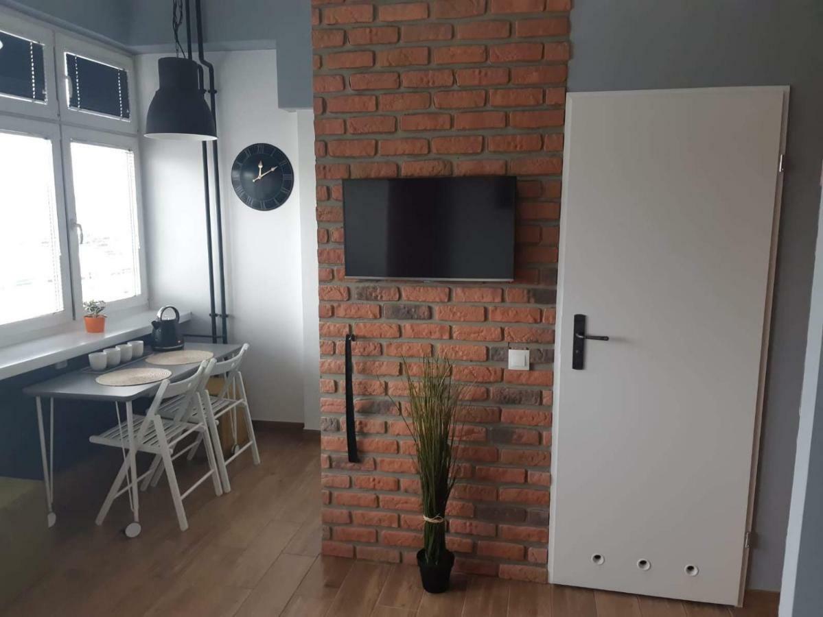 Hostel W5 Poznan Ngoại thất bức ảnh