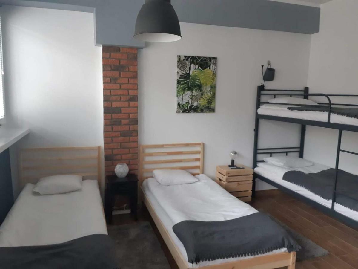 Hostel W5 Poznan Ngoại thất bức ảnh